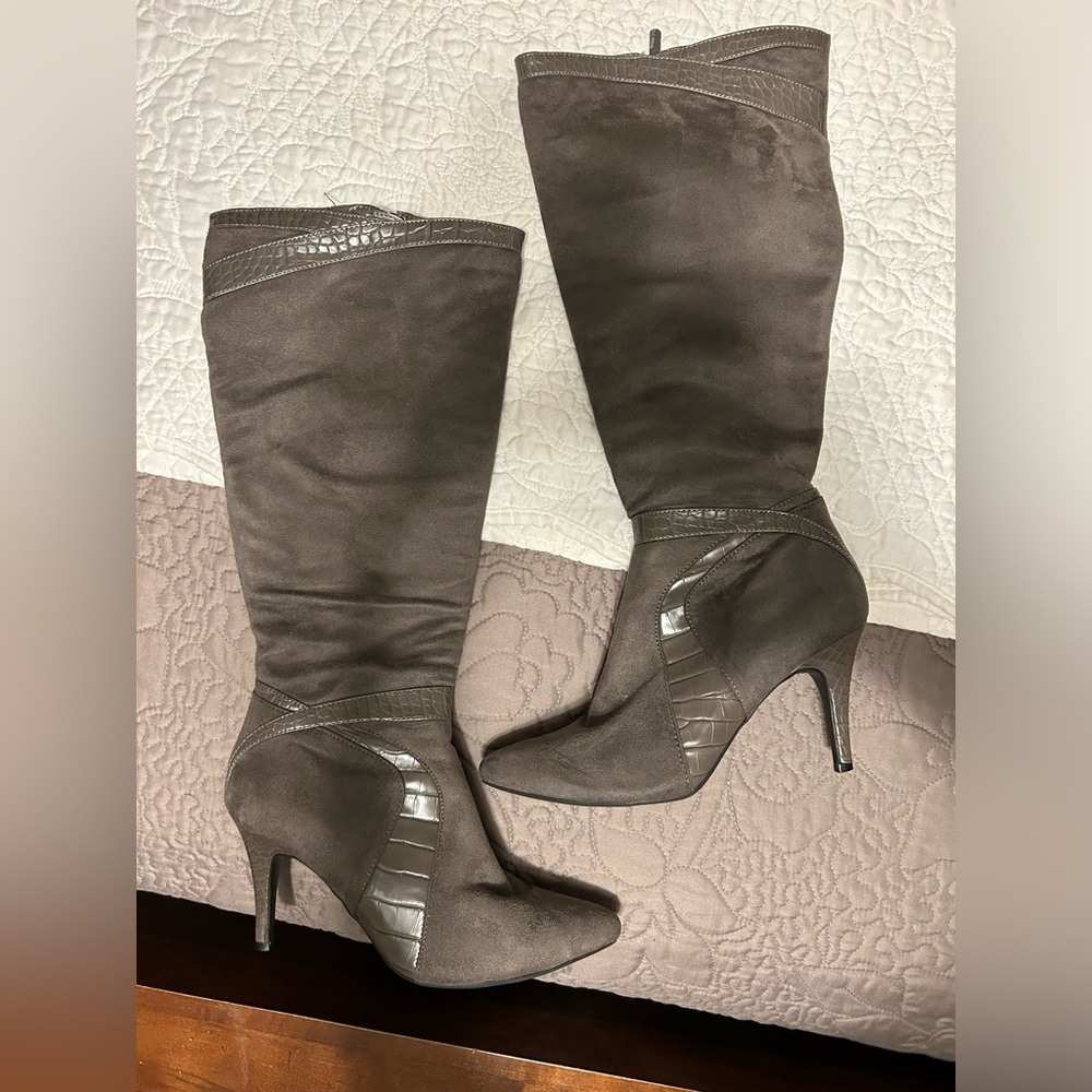 Gray suede leather boots